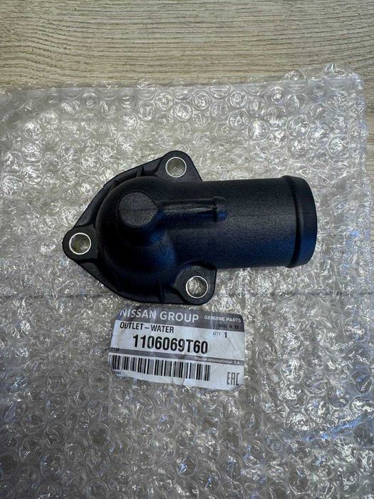 Корпус термостату Nissan Bluebird Vanette Ниссан Ніссан Нісан