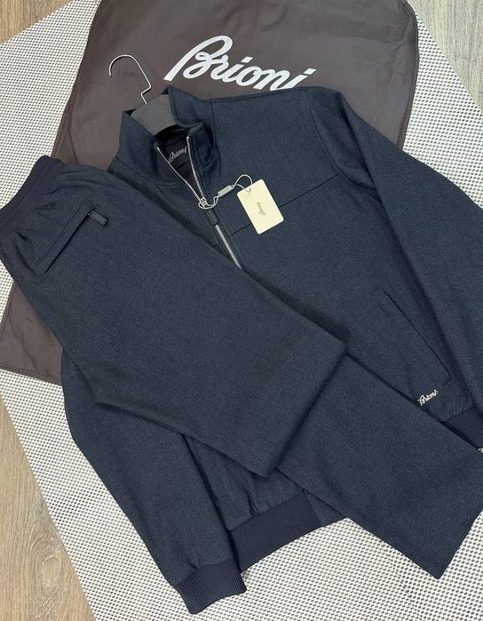 Спортивный костюм шерстяной  Brioni мужской Wool