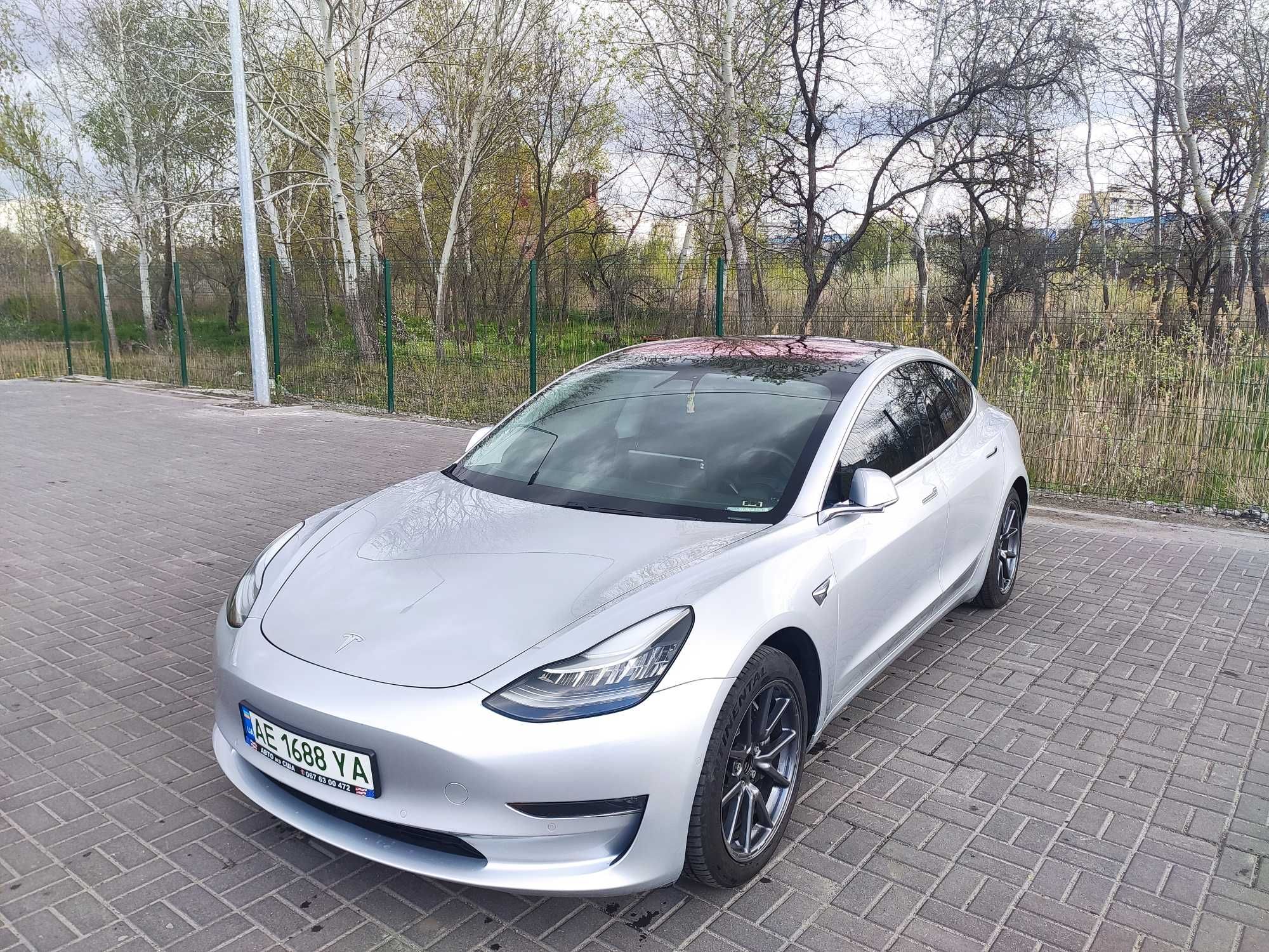 Tesla Model 3 Long Range
