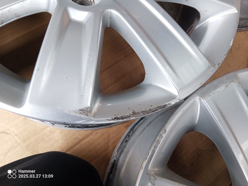 Felgi aluminiowe Mitsubishi Colt 6j r15 et46 śruby 4x114.3