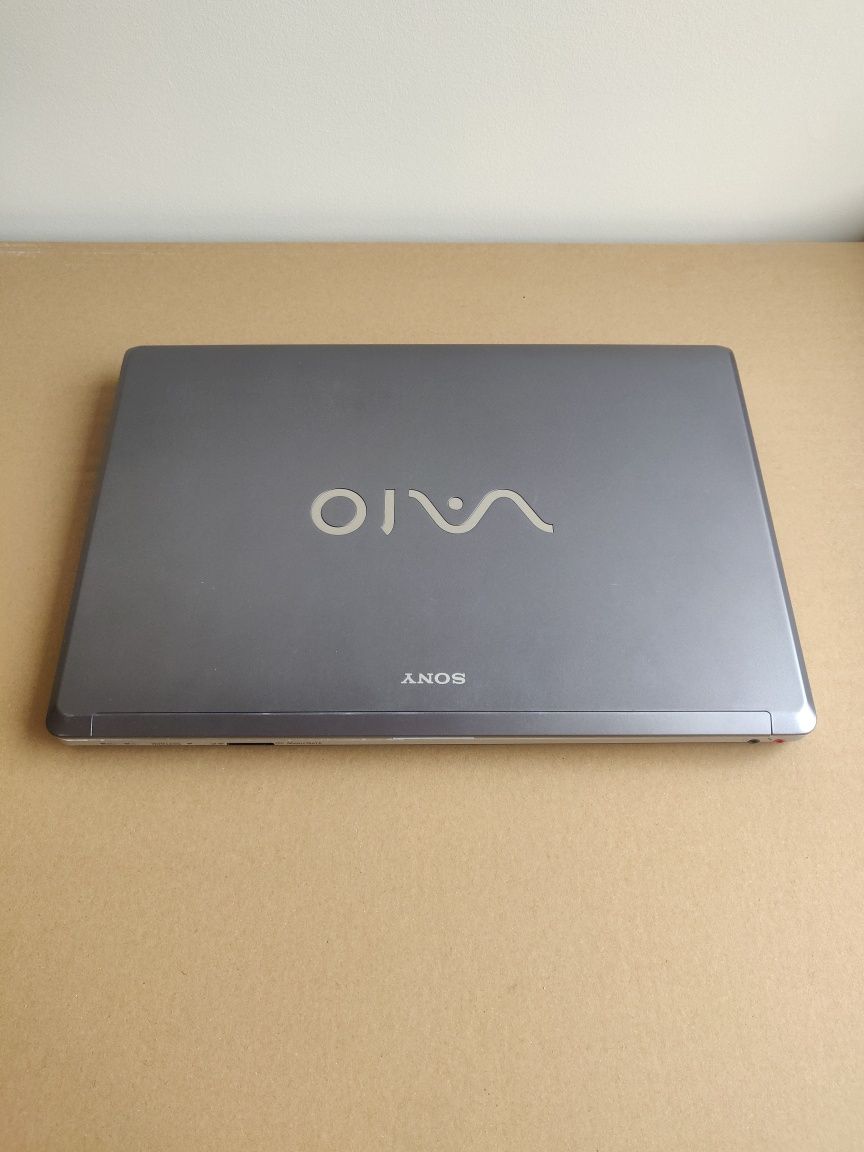 Computador Portátil Sony VAIO VGN-FW11M