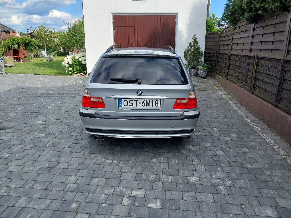 BMW 330i Touring E46