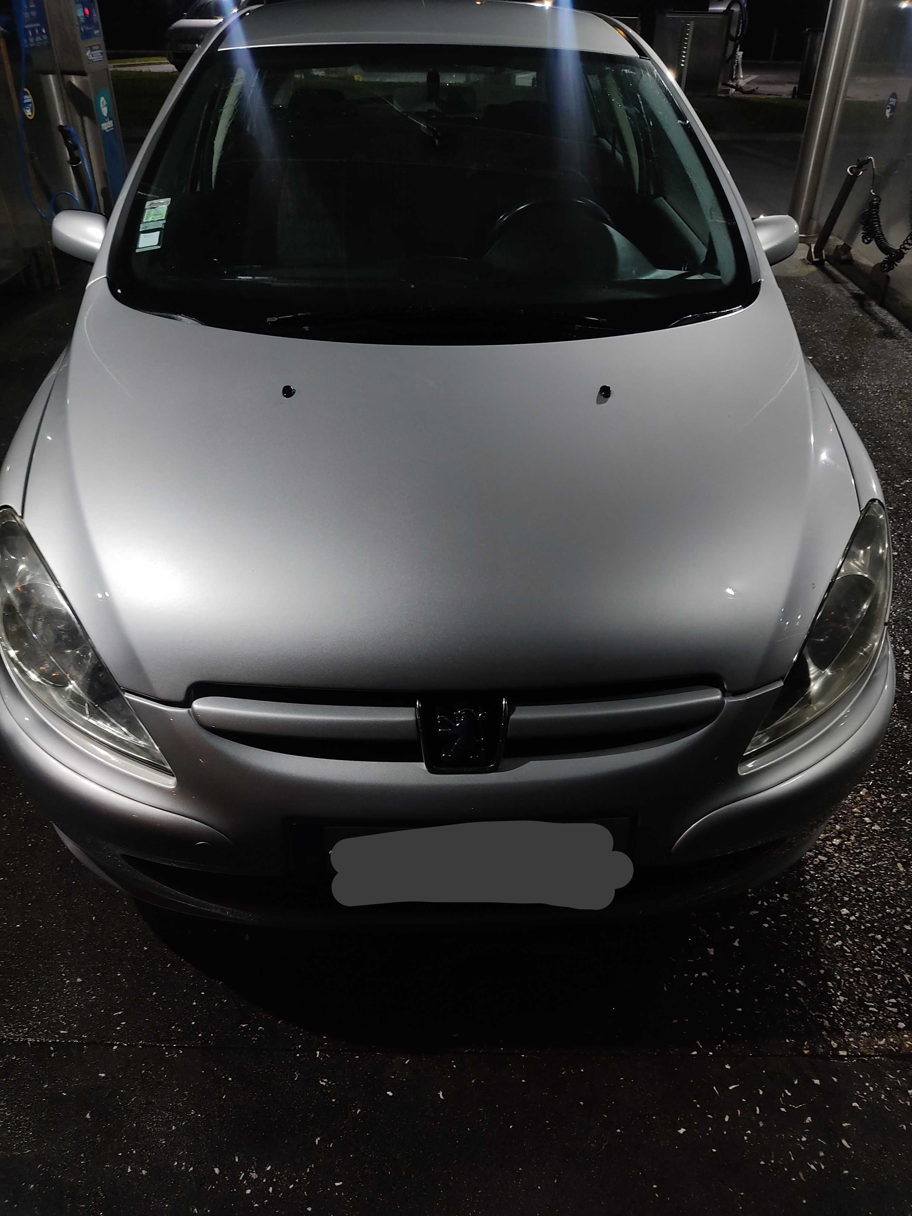 Peugeot 307 2.0 em muito bom estado