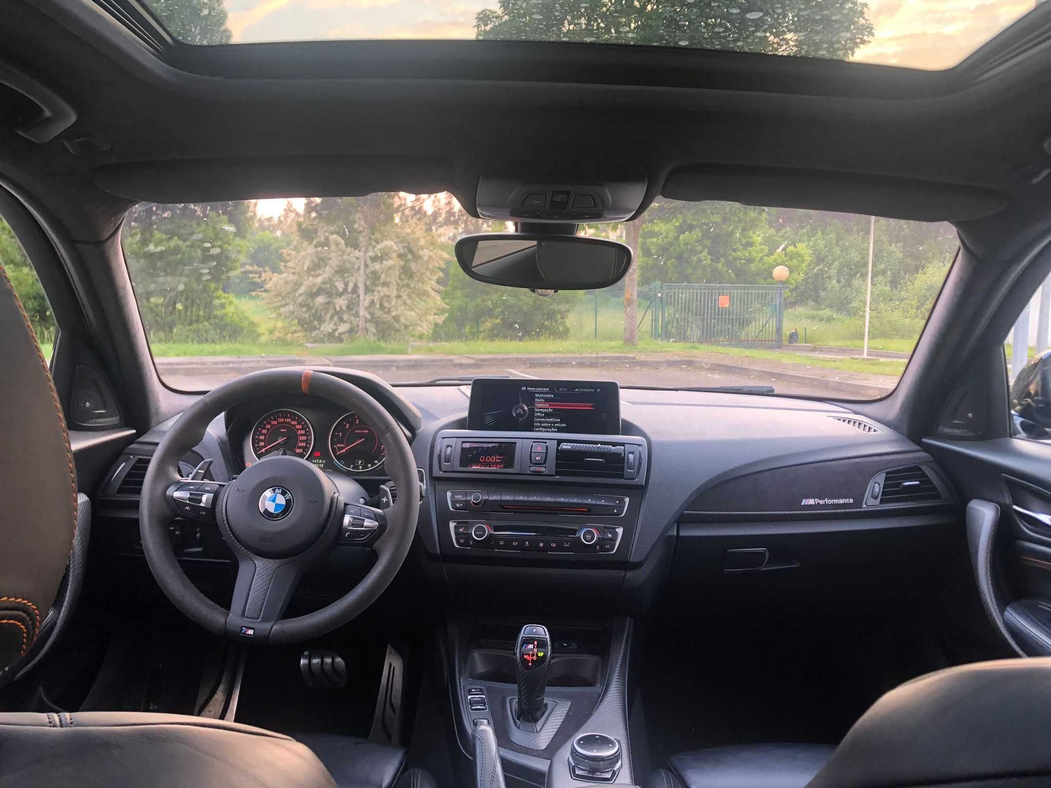 BMW SÉRIE 1 M135i XDrive Auto Pack M Versão Performance
