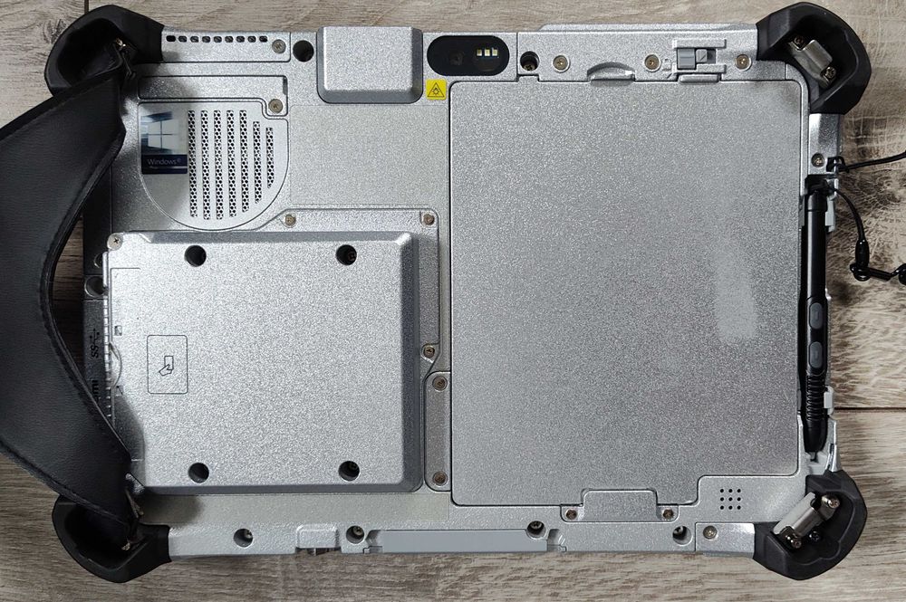 Panasonic FZ-G1 MK5 10.1" IPS FullHD i5-7300u/8 GB/SSD 256 GB/7h