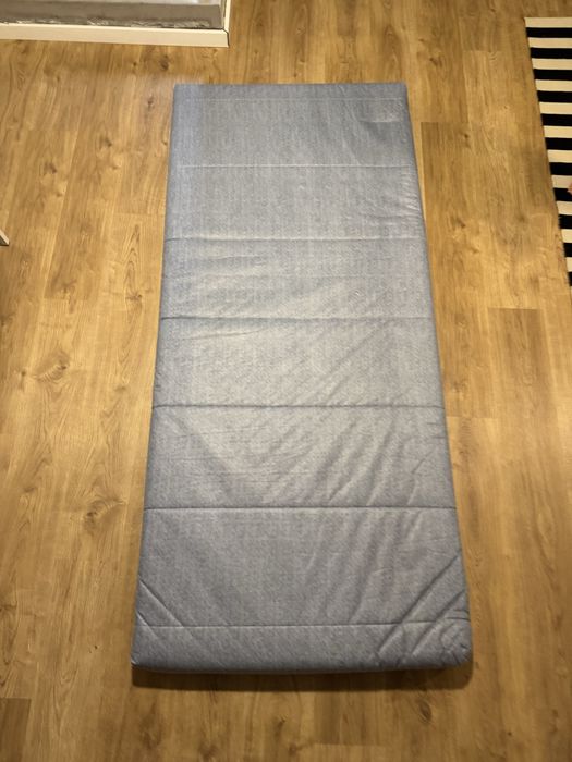 Beliche amarelo como novo 90x200 com colchoes Ikea