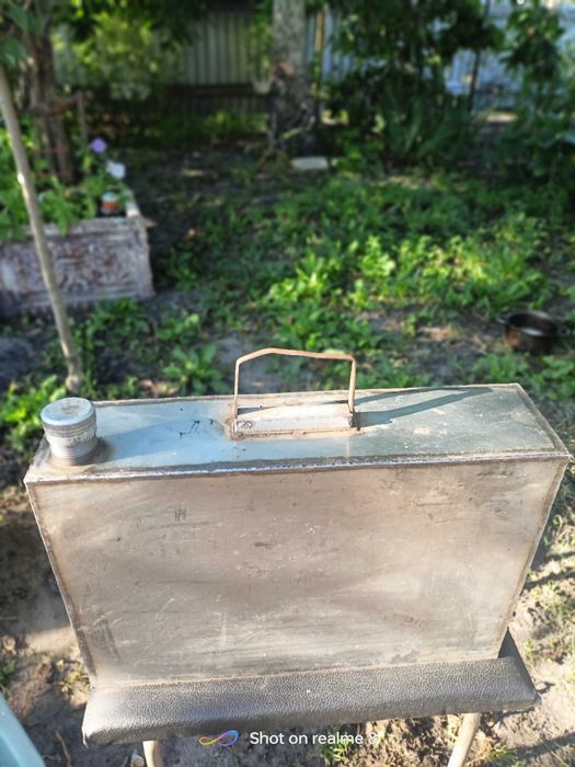 Канистру из пищевой нержавейки на 24 л