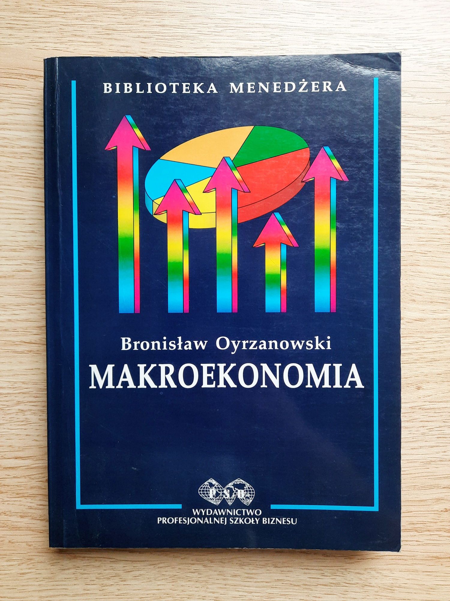 Makroekonomia książka