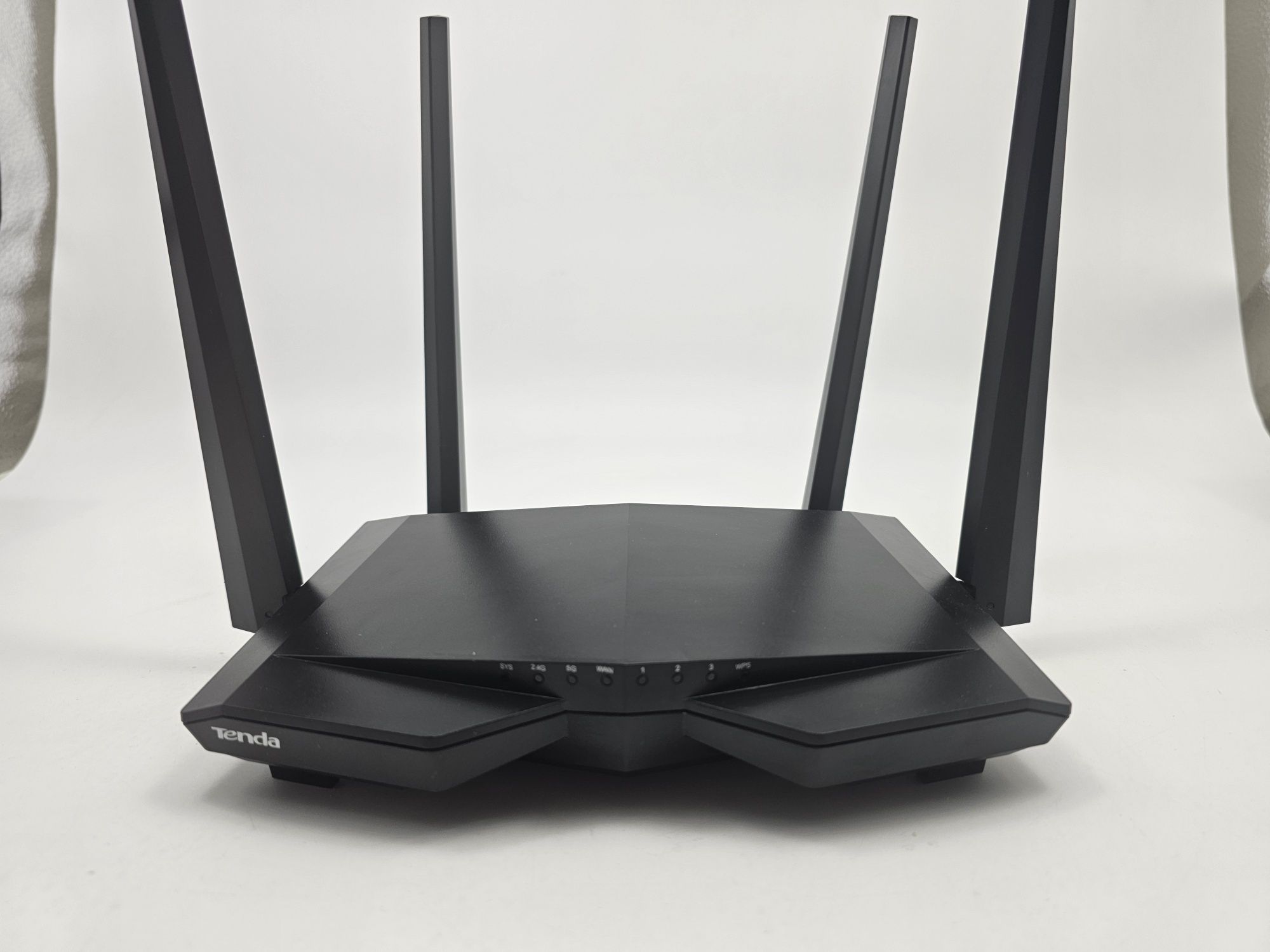 Router TENDA AC 1200