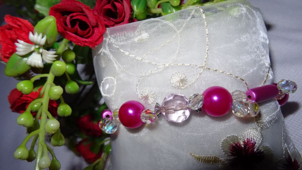 Śliczna bransoletka różowa