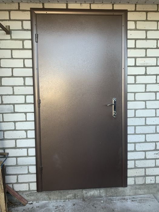 Виготовлення металевих виробів/двері вхідні/двери/двері