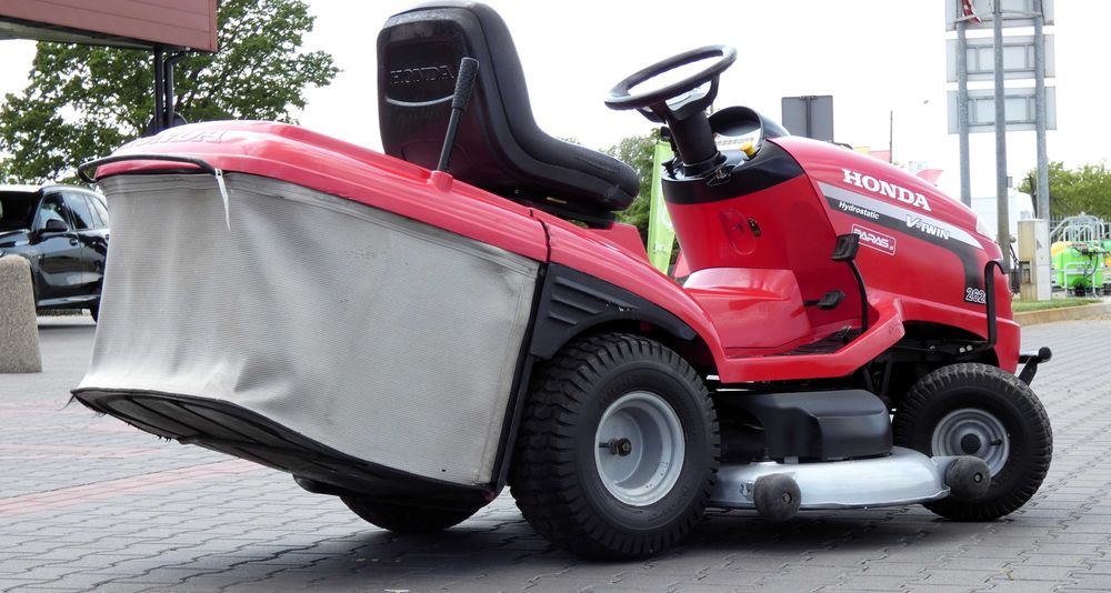 Traktorek kosiarka HONDA 2620 2 Cylindry 122cm (060604.5) - Baras