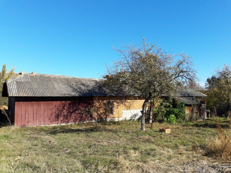 Продам будинок з зем.ділянкою