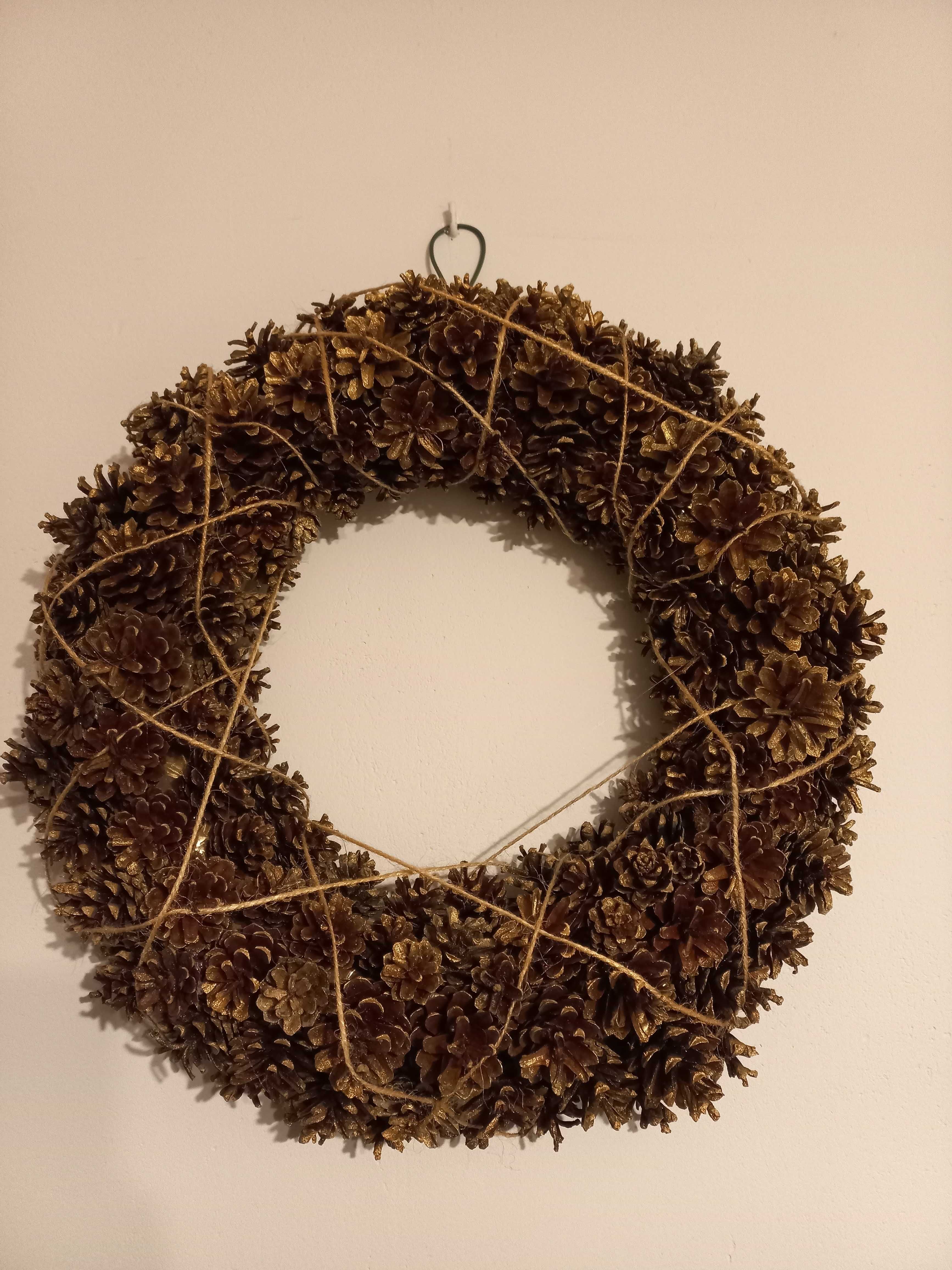Naturalny wieniec wianek świąteczny z szyszek Boże Narodzenie 42 cm