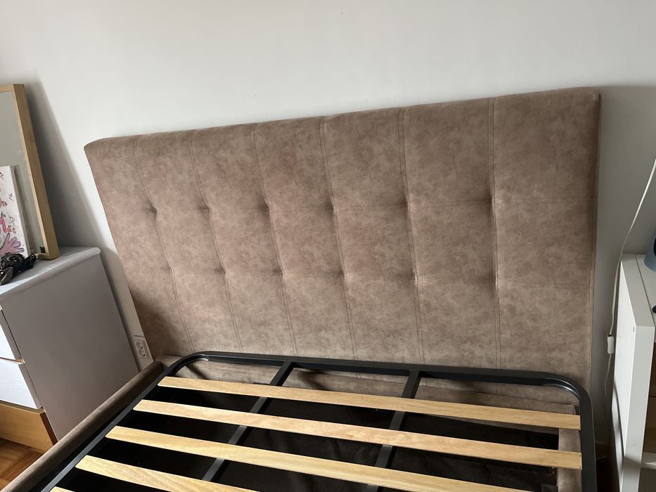 Cama com cabeceira Camel