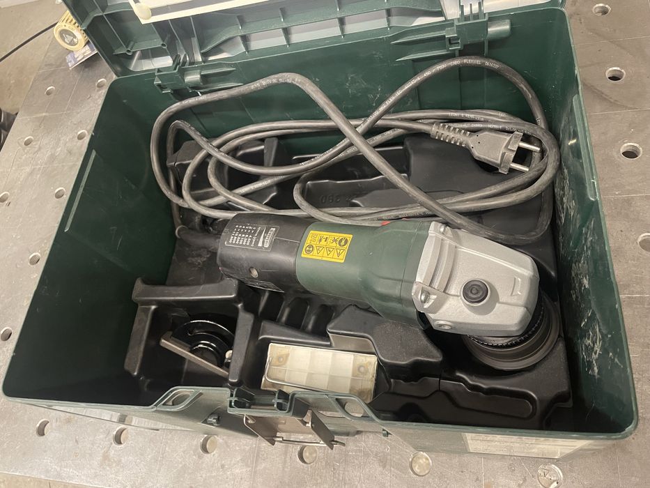 Metabo KFM 9-3 RF frezarka krawędziowa do metalu