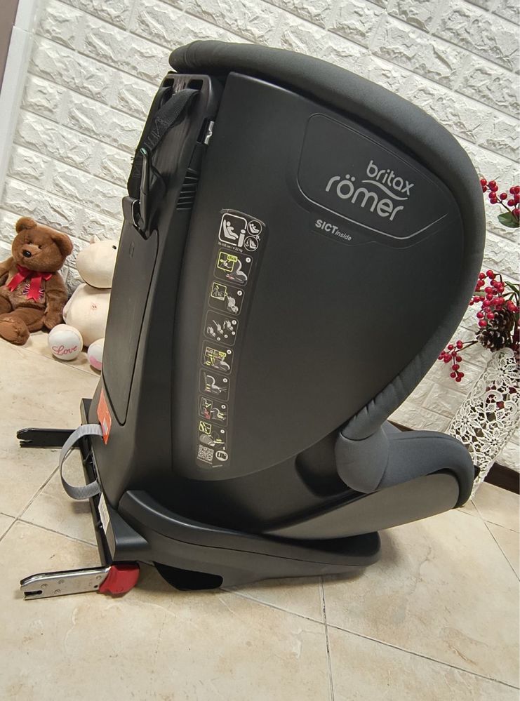 Автокрісло Britax Romer TRIFIX2 i-SIZE Група 1 (9-18 кг) детское