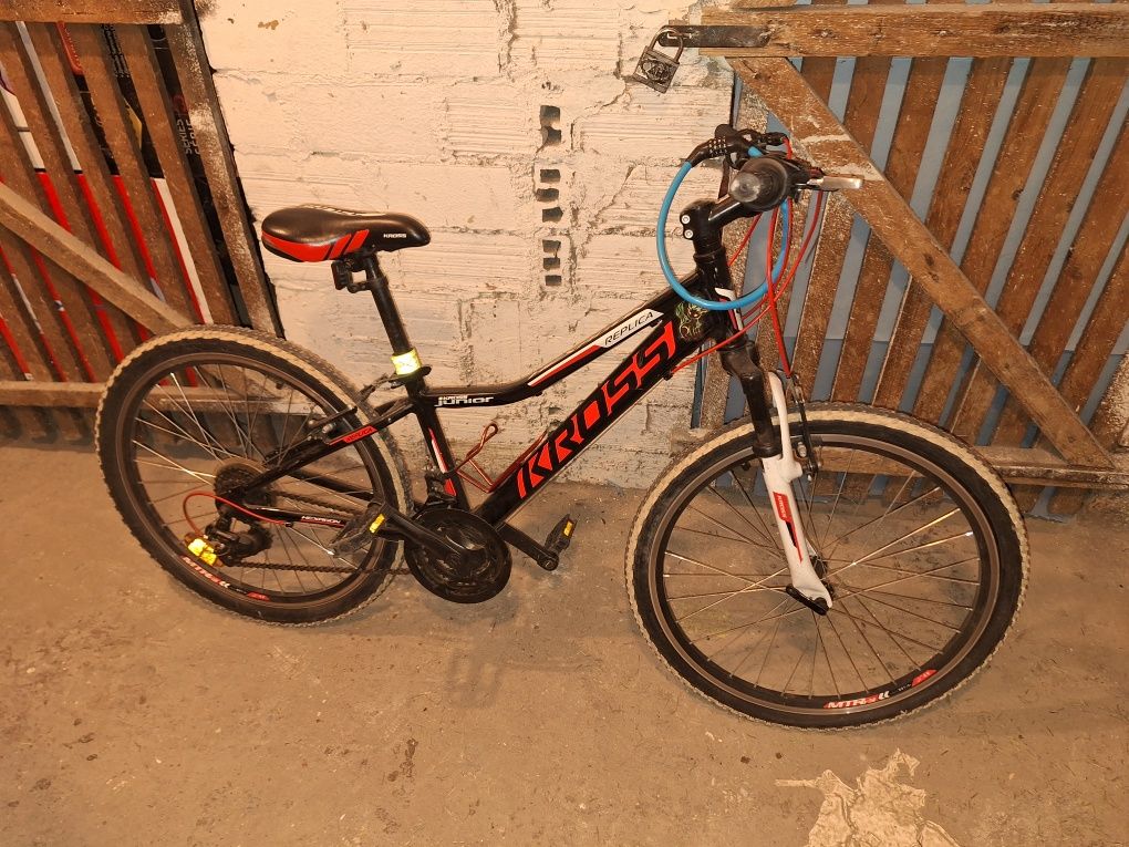 Kross hexagon replica junior 24cale. Czerwono-czarny stan BDB