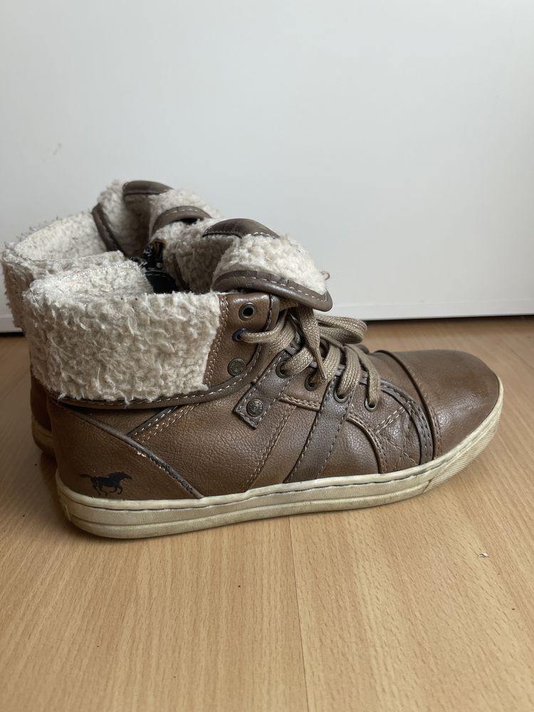 Buty jesienno-zimowe, Mustang, rozm. 36