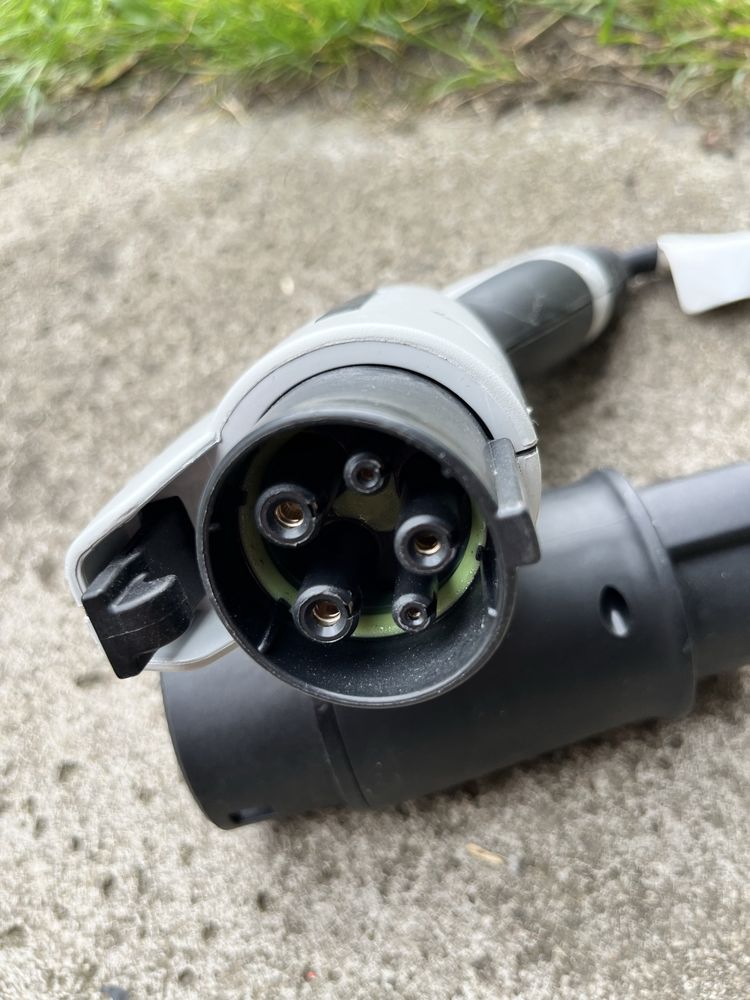 Adapter, przejściówka do ładowania elektryków typ 1 na typ 2