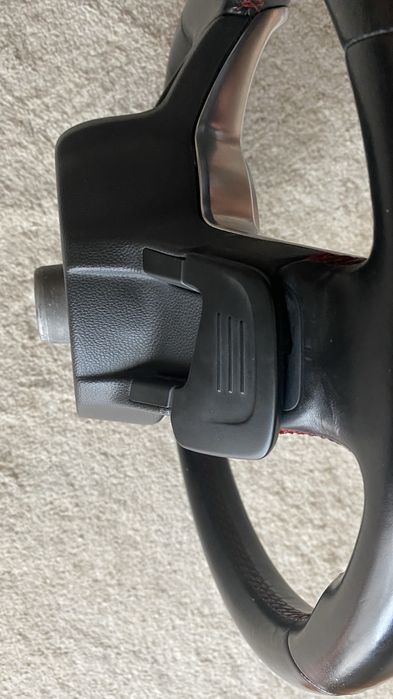 Volante VW Golf 7 R com patilhas DSG