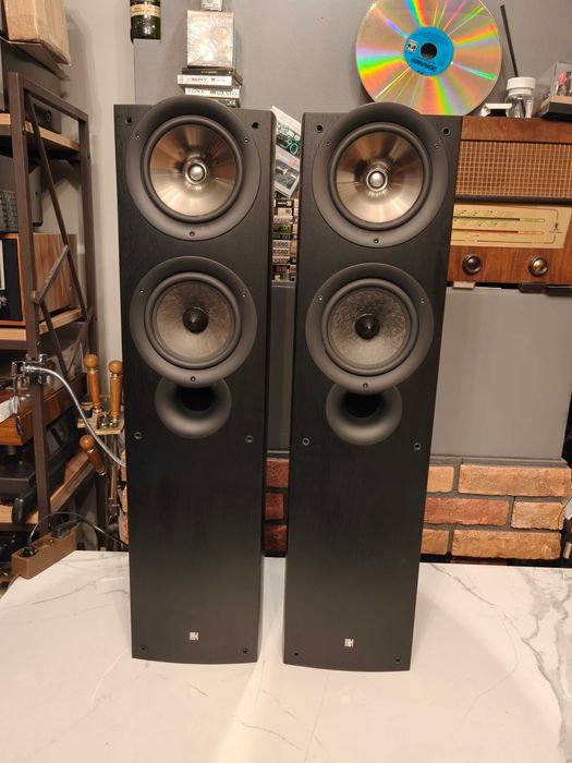KEF IQ7 ! Znakomite kolumny podłogowe ! Angielskie brzmienie !