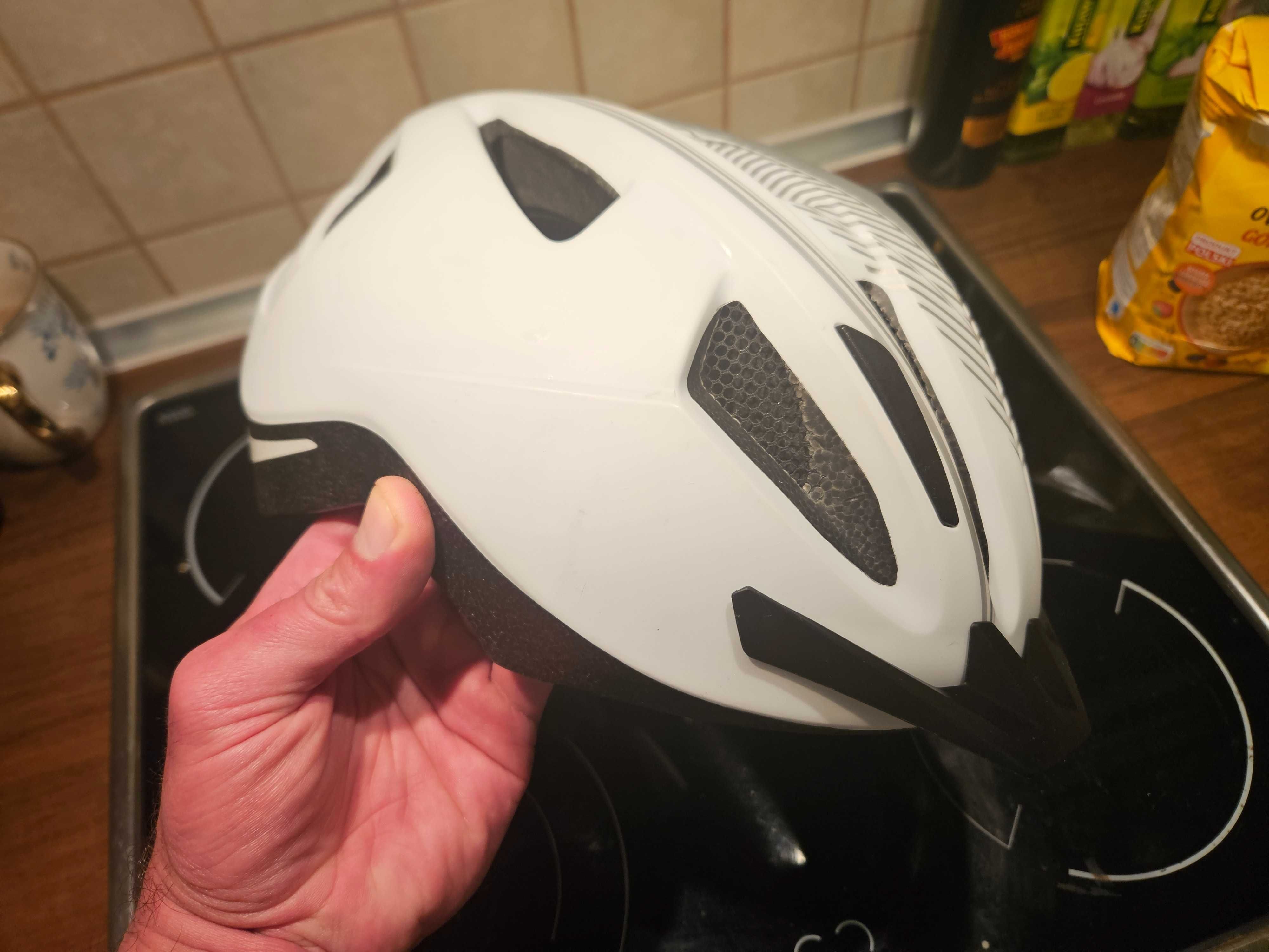 Kask rowerowy CRIVIT SP-107 L/XL. Lampka. Nowy