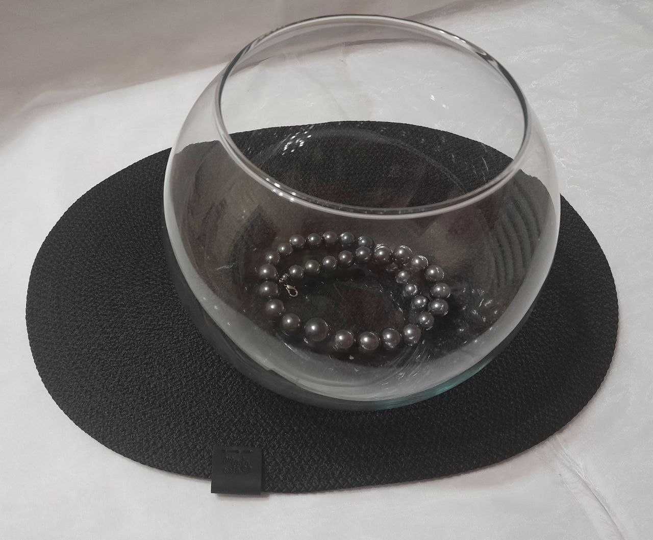 Підтарільники, килимки під посуд чорні овальні. Handmade Placemats
