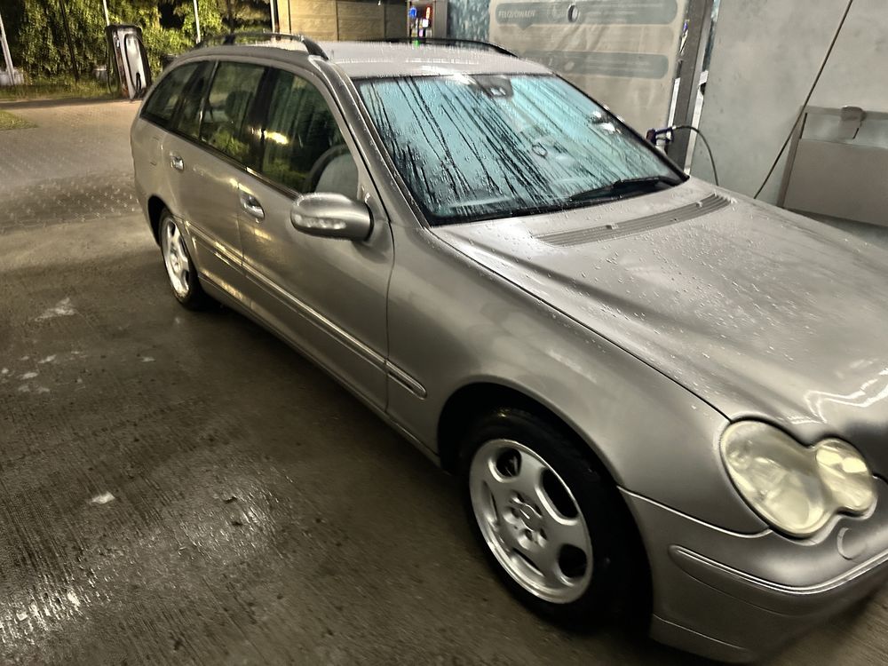 Mercedes Benz C220 W203