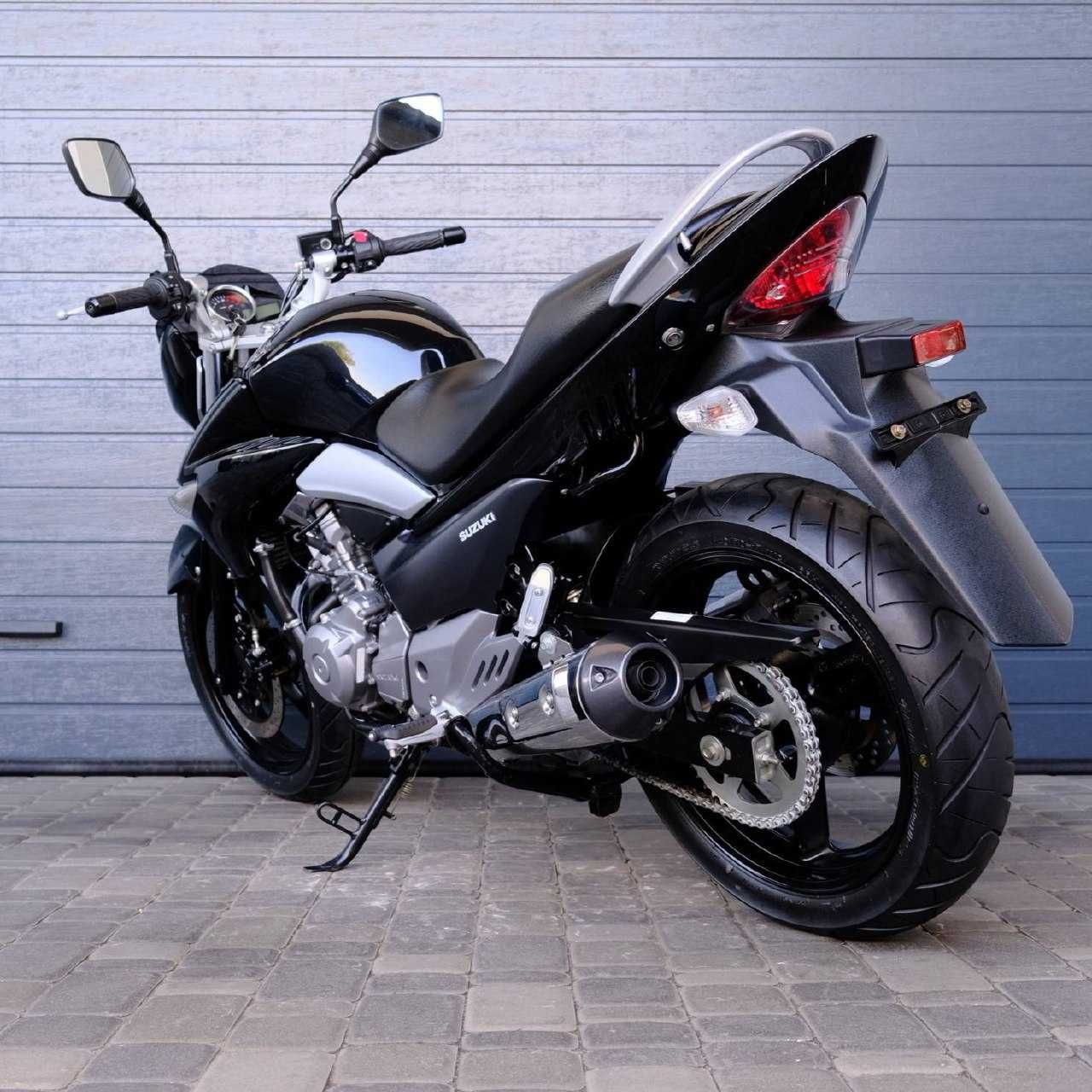 Продам мотоцикл Suzuki GSR 250 (2619)