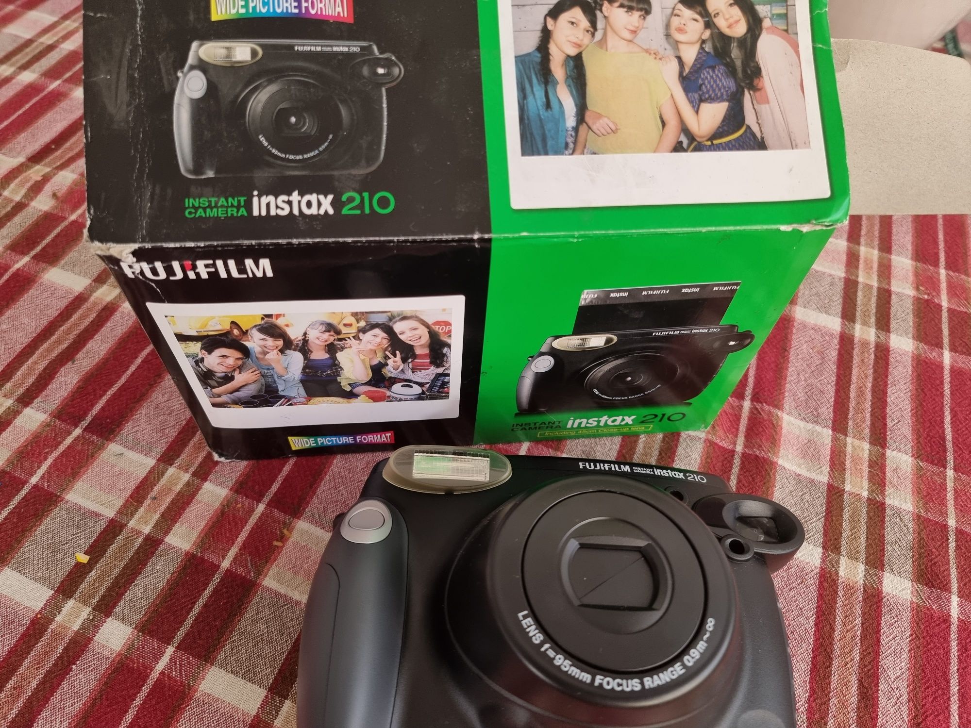 Fujifilm Instax Wide 210