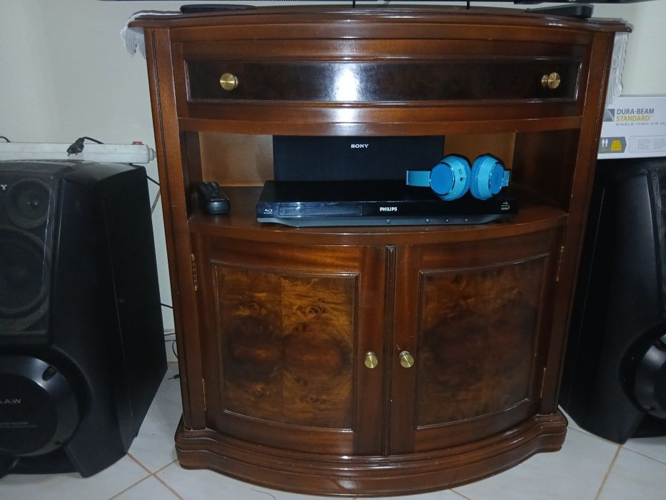 Móvel  para tv madeira boa