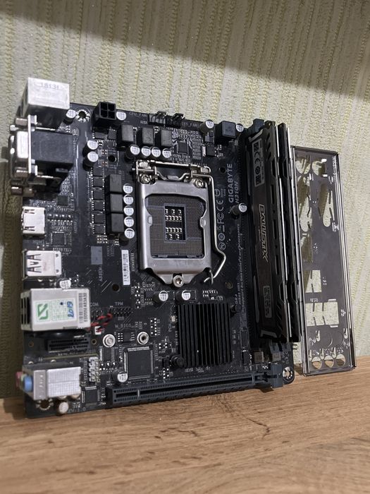 16gb DDR4, Gigabyte H310N mini-ITX материнка, ігровий комплект