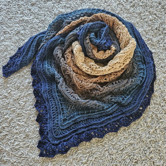 Chusta robiona na szydełku rękodzieło Handmade idealna na prezent