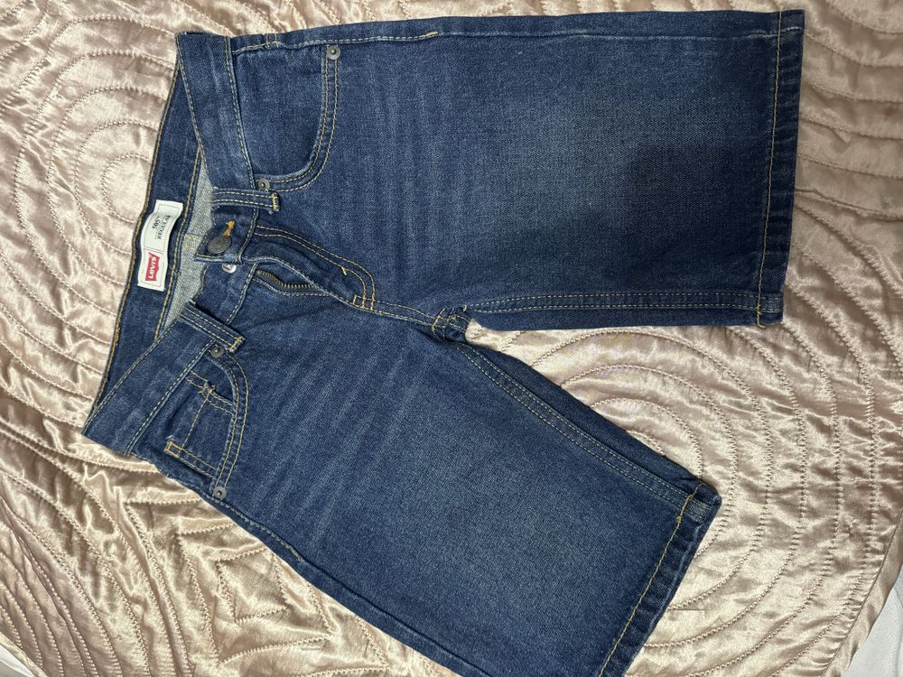 джинсовые шорты Levi's