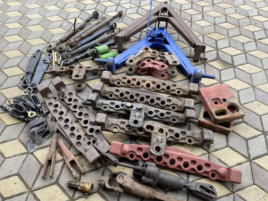 Продам запчастини до трактора т-25.мтю юмз т-40