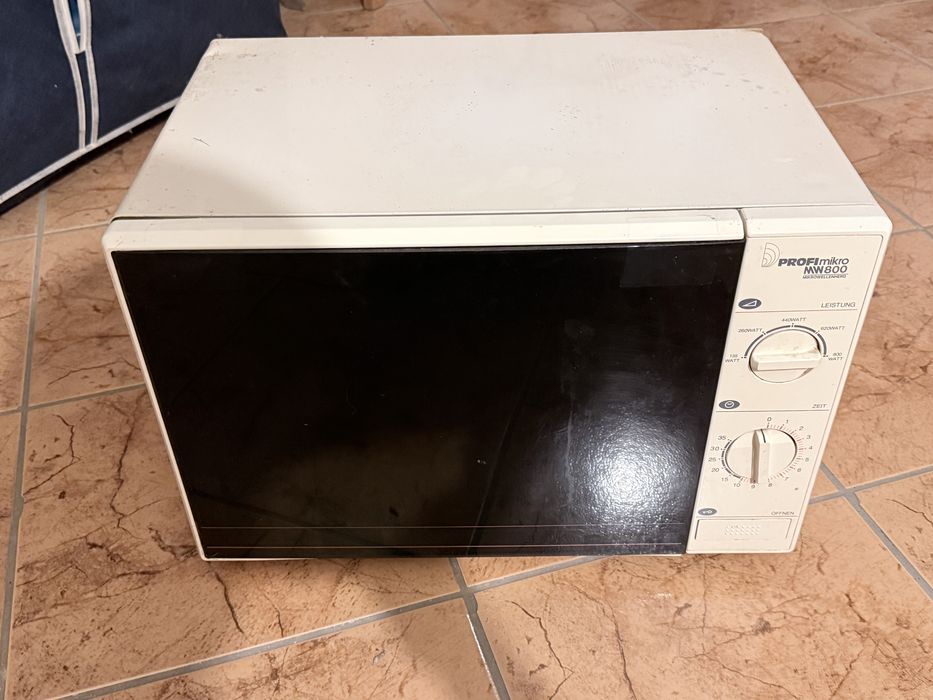 Kuchenka mikrofalowa mikrofala PROFIMikro MW800 800W niemiecka