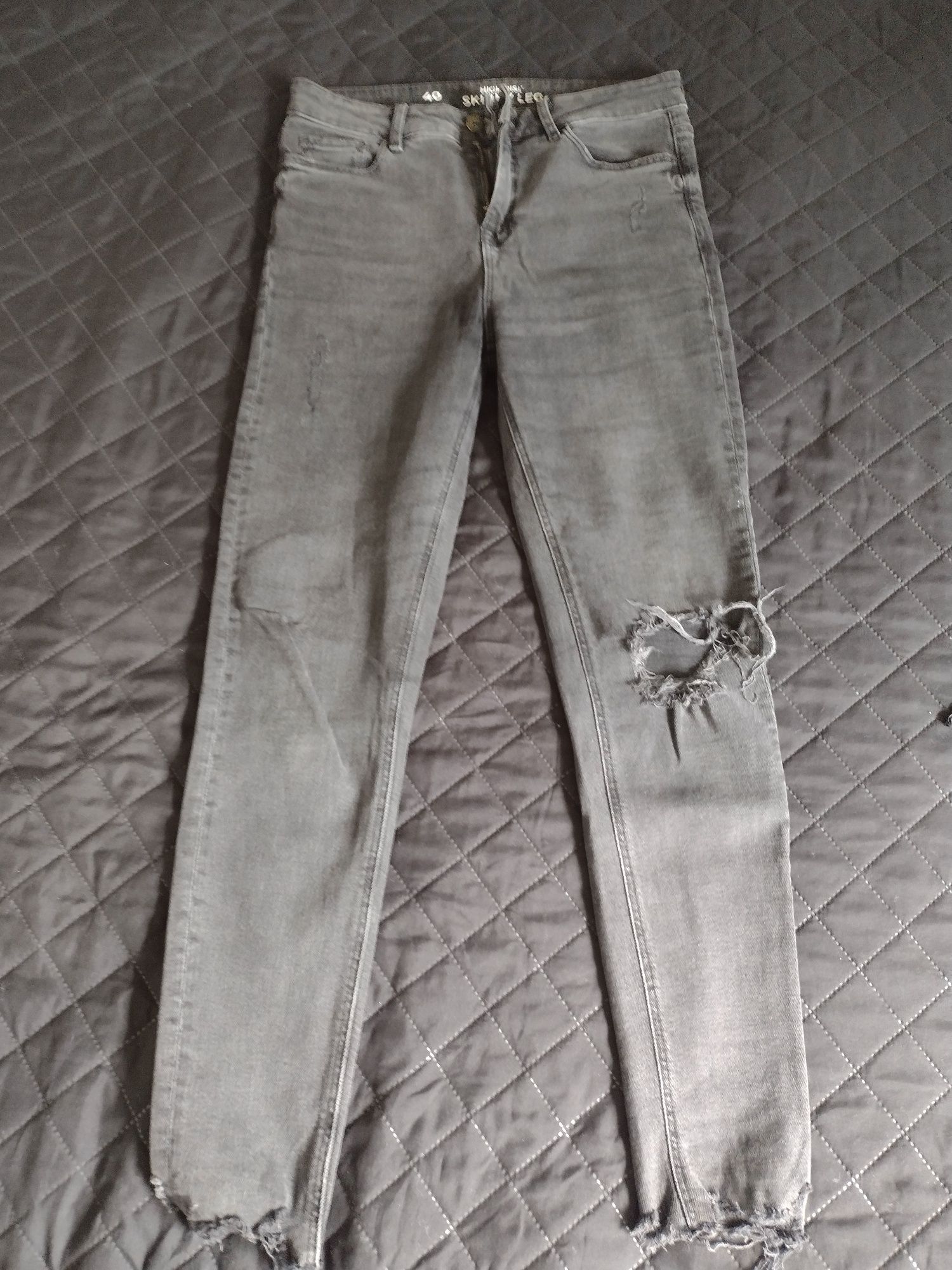 Spodnie jeansowe 40