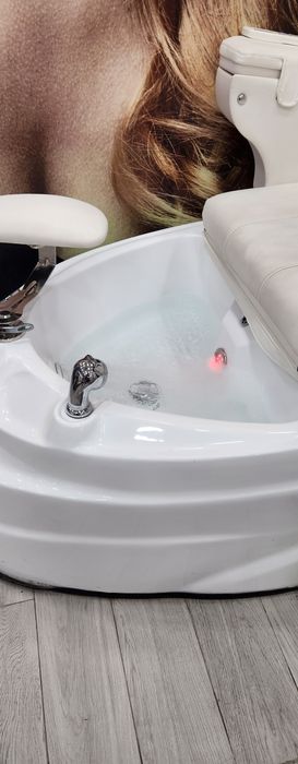 Cadeirão de pedicure.