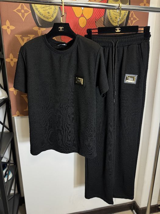 Самый красивый женский весенний костюм Dolce and Gabbana черный лето