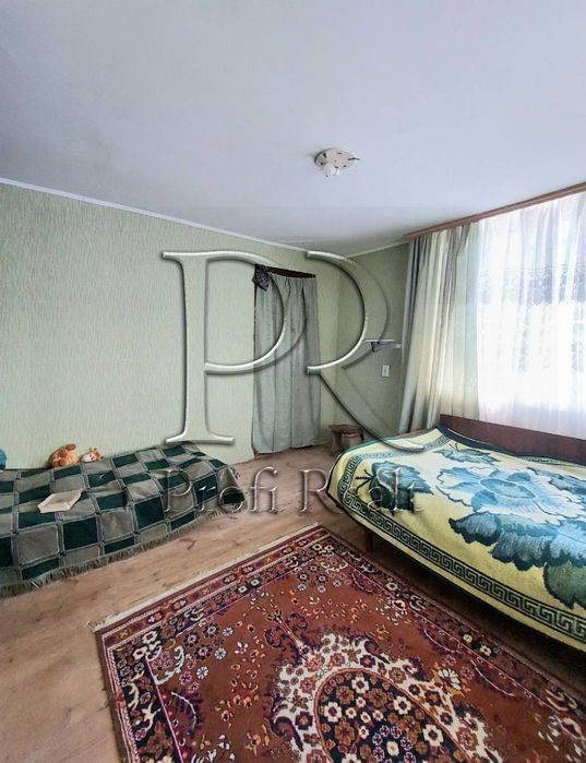 Продаж дачного будинку з ділянкою в с. Іванковичи
