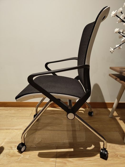 Cadeira ultra leve com inclinação horizontal