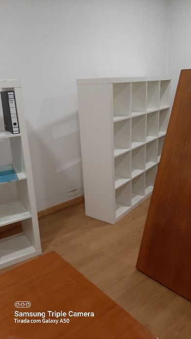 Movel branco cubos