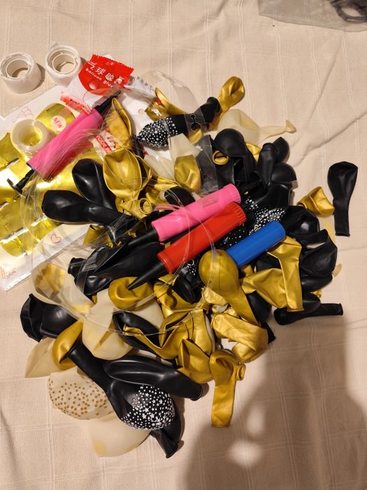 Balony 140 szt ścianka złota 18 urodziny