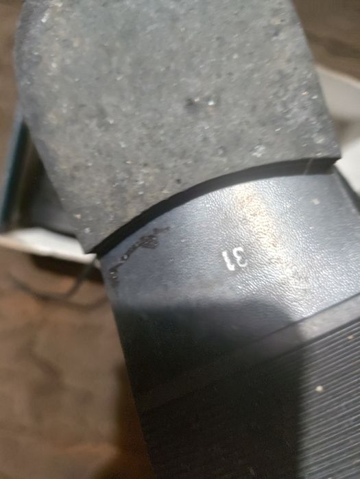 Sapatos menino tamanho 31