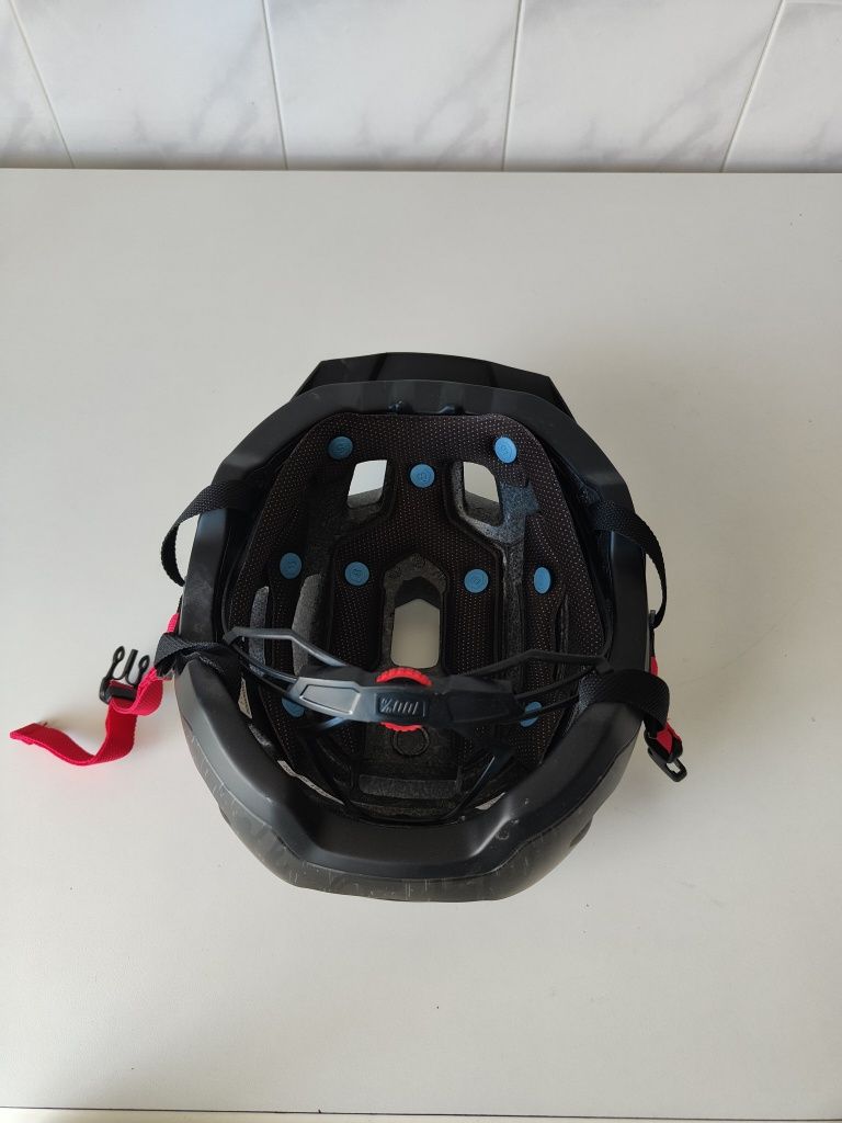 Vendo capacete para BTT ou estrada usado uma vez