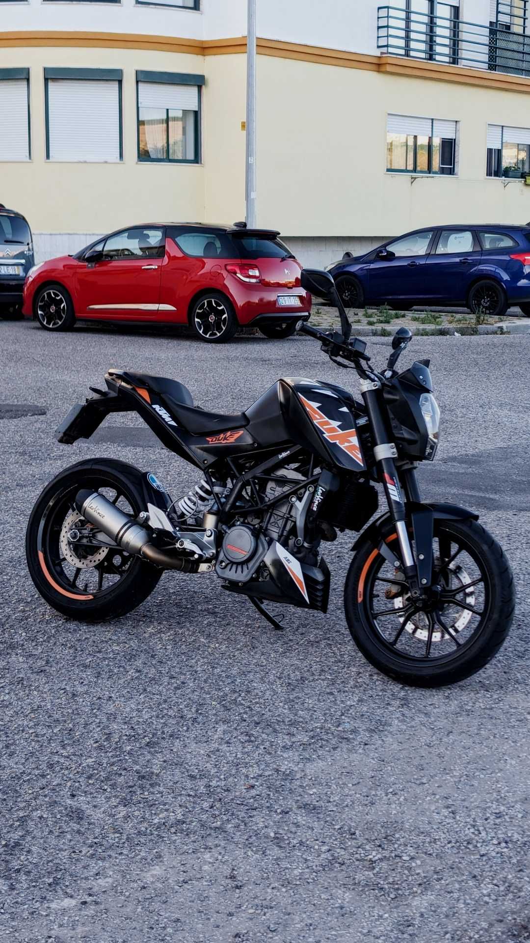 Mota KTM Duke 125