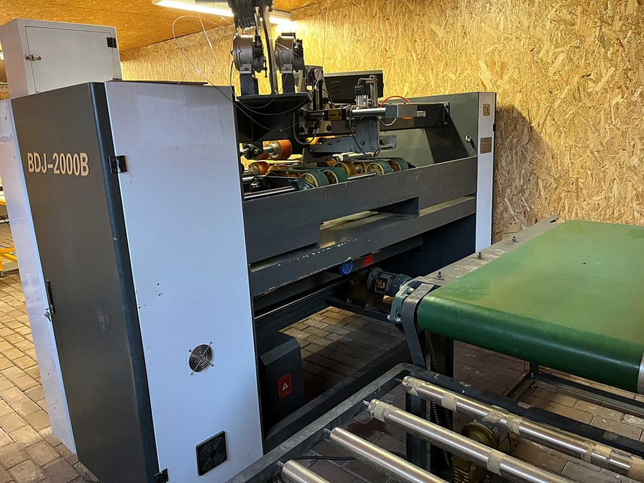 Półautomatyczna zszywarka BDJ-2000B