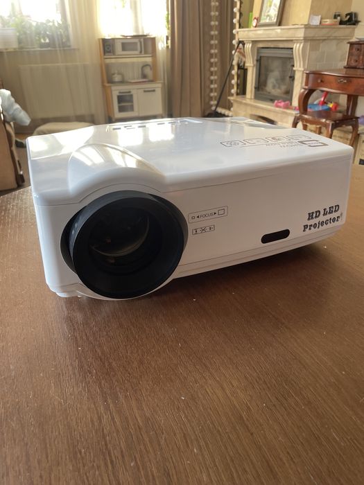 Проектор Led  T-986A