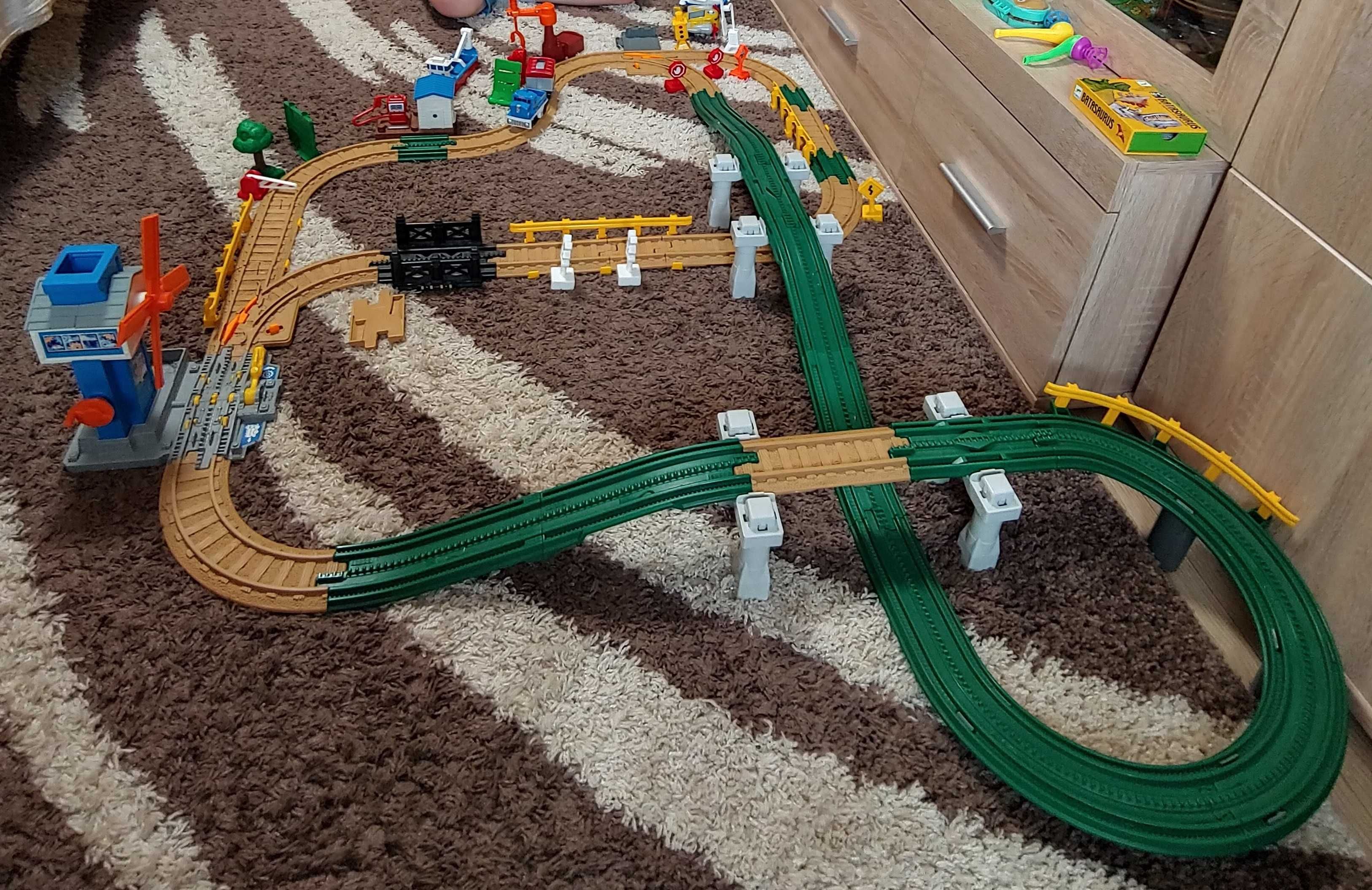 іграшкова залізниця Fisher-Price Geotrax Railroad (100+ елементів)